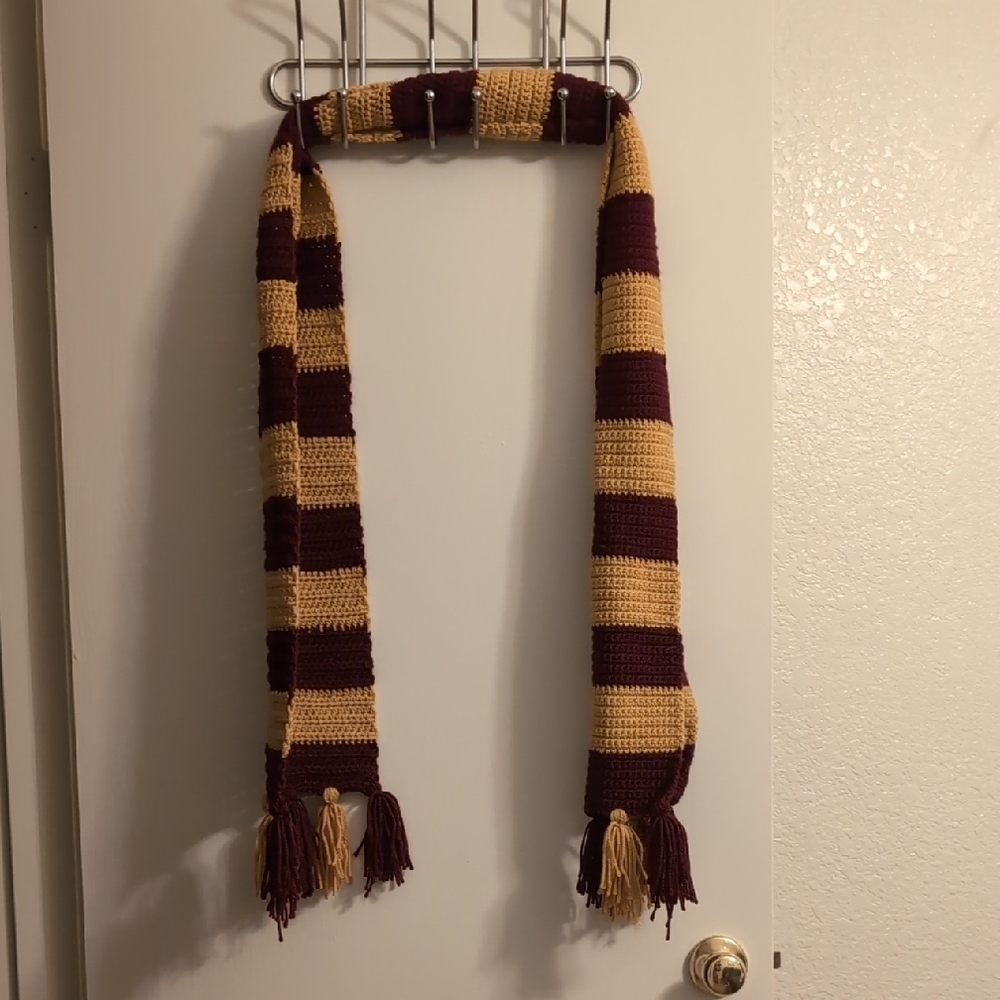 Striped Maroon and Gold Knit Scarf Gryffinfor
